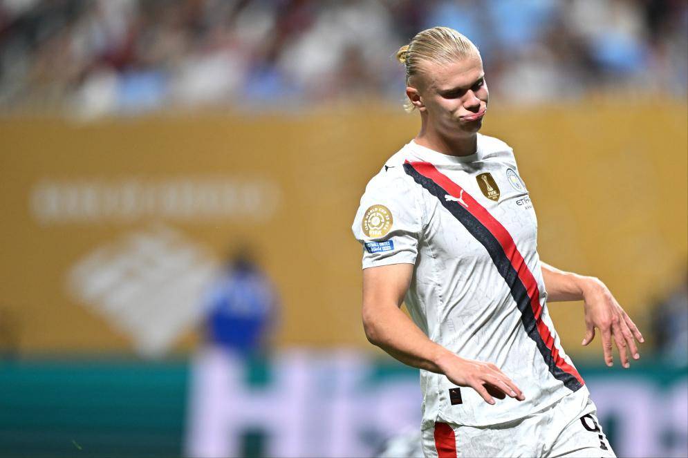 闷声发大财？引援波澜不惊，违规久拖不决，曼城的关系迭代不容易