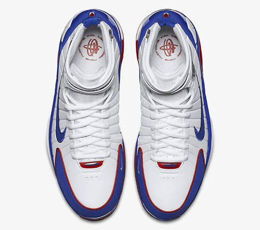 科比「Huarache 2K4」明年回归！是超人气配色！