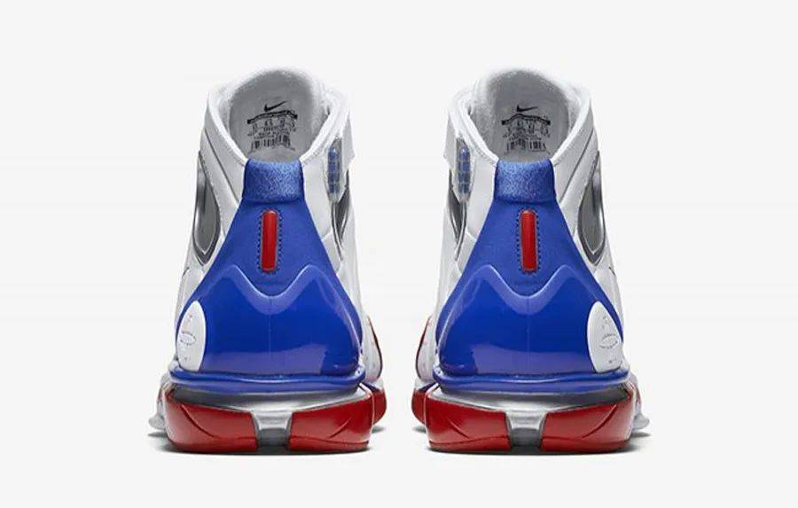 科比「Huarache 2K4」明年回归！是超人气配色！