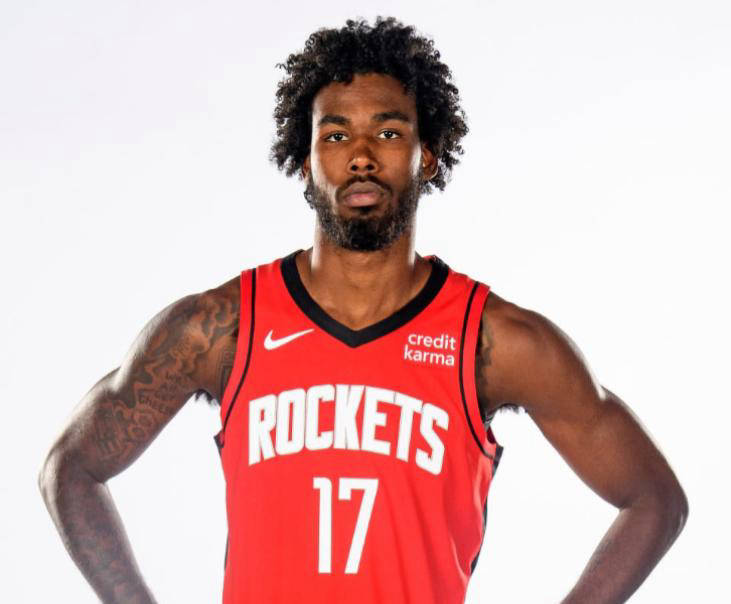 休斯顿火箭与塔里·伊森的续约博弈