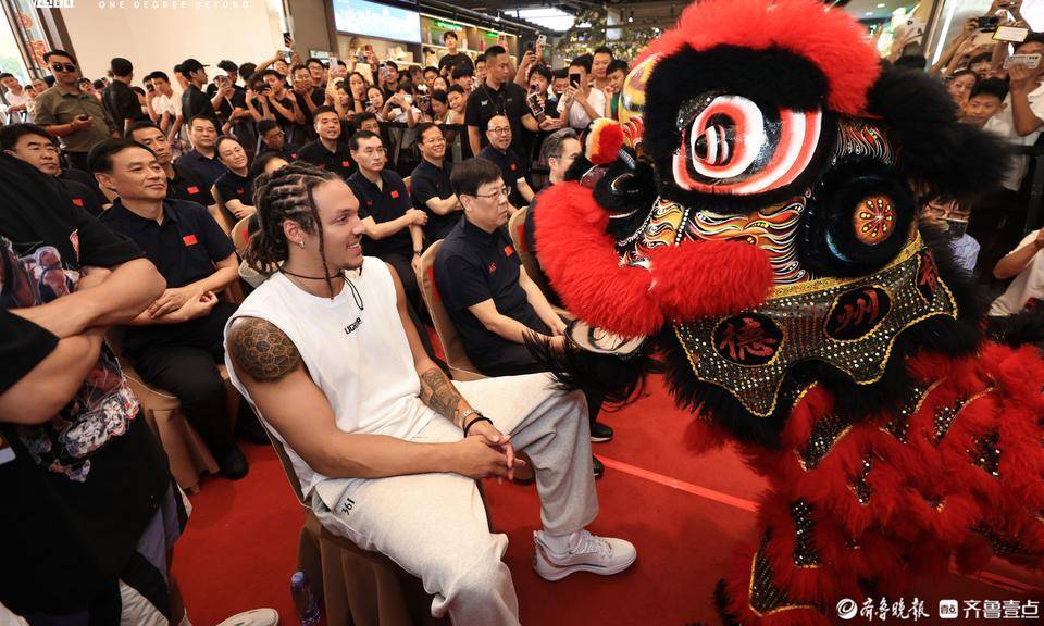 361°德州超品一店盛大开业 NBA球星阿隆・戈登亲临剪彩