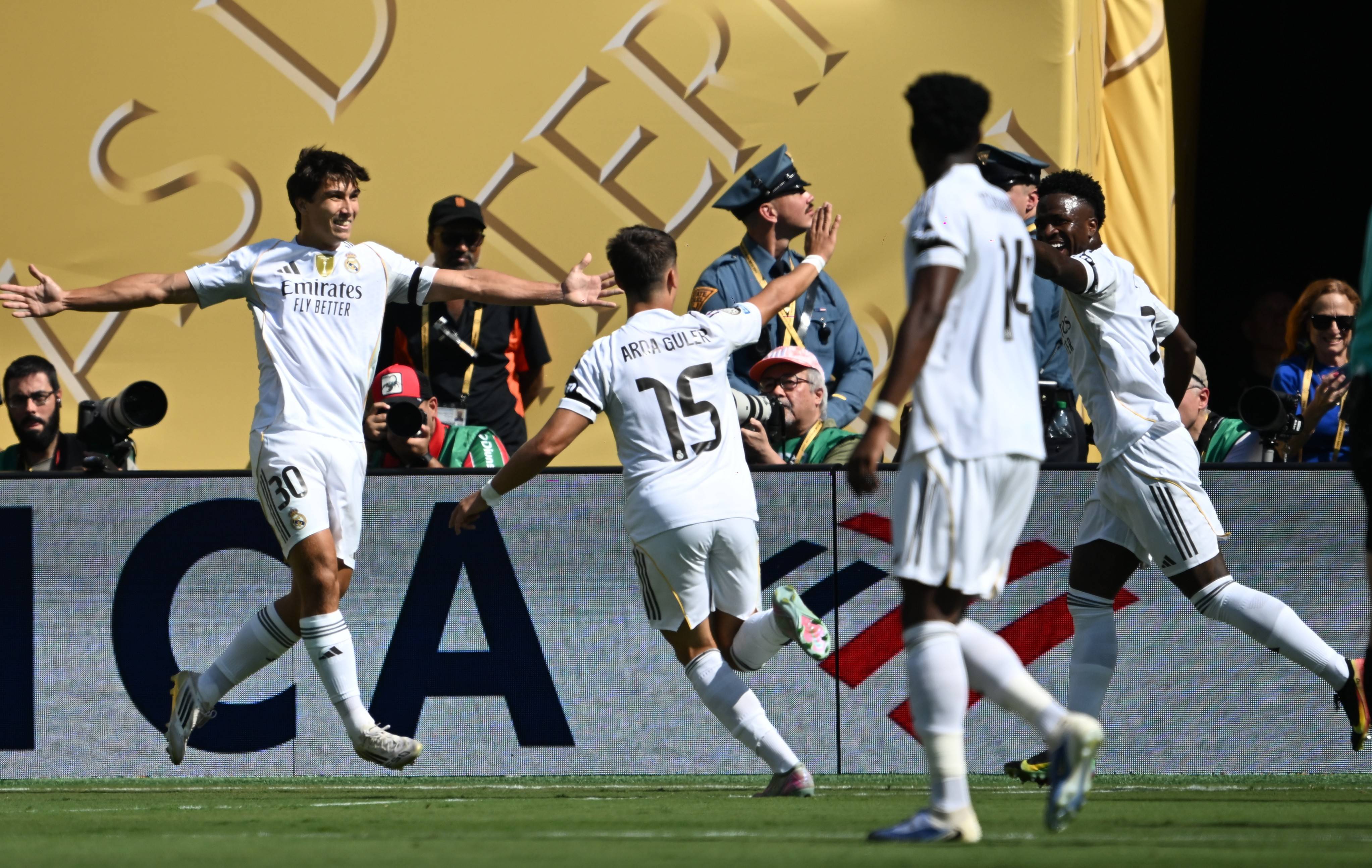 足球世俱杯｜皇家马德里晋级四强