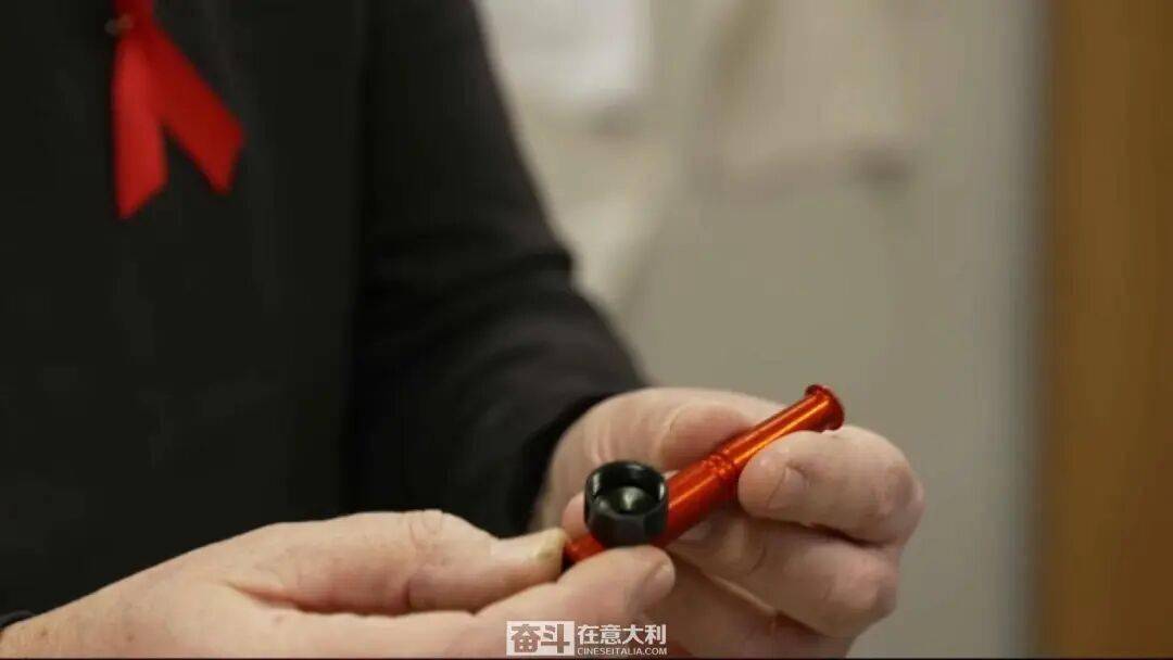 意大利博洛尼亚市政府免费发放吸毒用品 引发严重争议