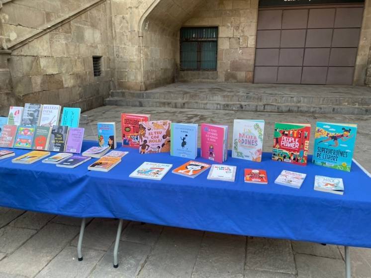 从巴塞罗那谈世界文学：本地书写、翻译政治与文学生命