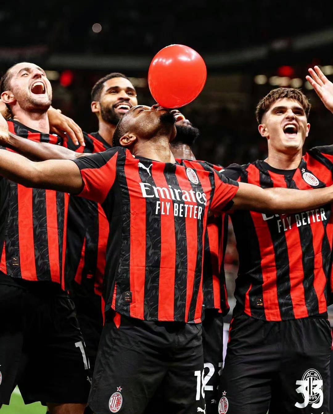 4连胜！米兰双杀莱切，萨56拉比奥惊艳，恩昆库大希门破荒