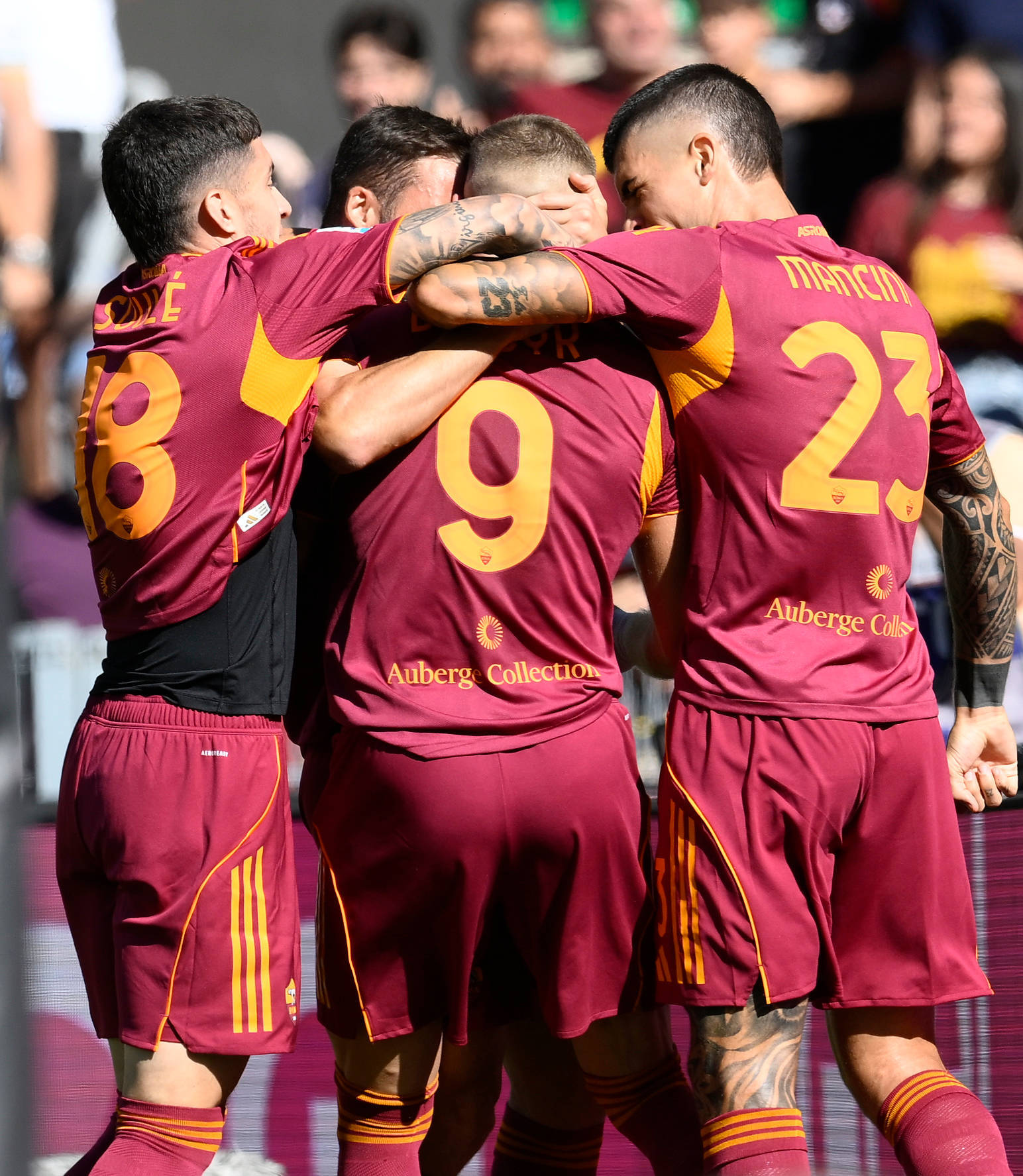 （体育）足球——意甲：罗马胜维罗纳